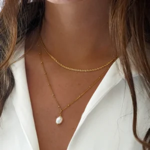 Baroque Pearl Pendant Necklace